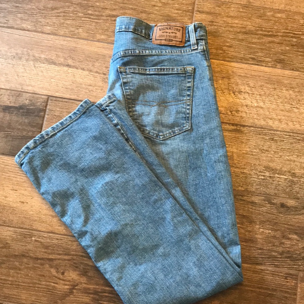 Levi bootcut jeans 33X34
